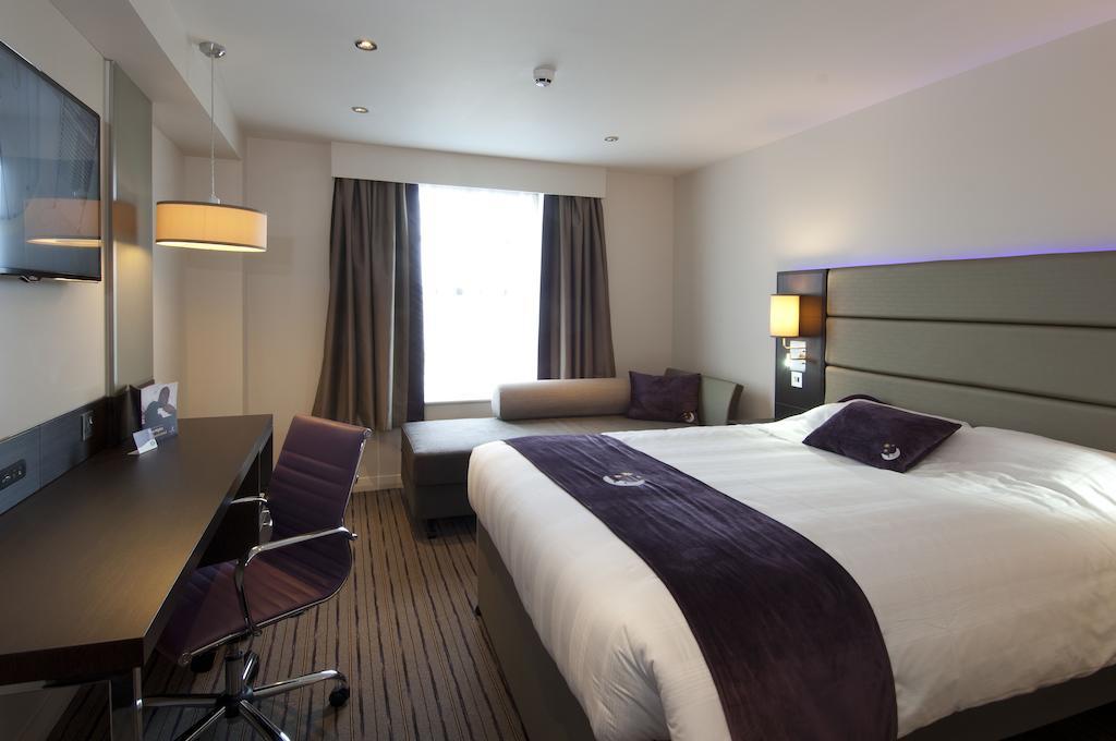 Premier Inn Fleet Pokoj fotografie
